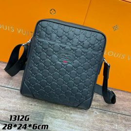 Picture of Gucci Mens Bags _SKUfw153933865fw